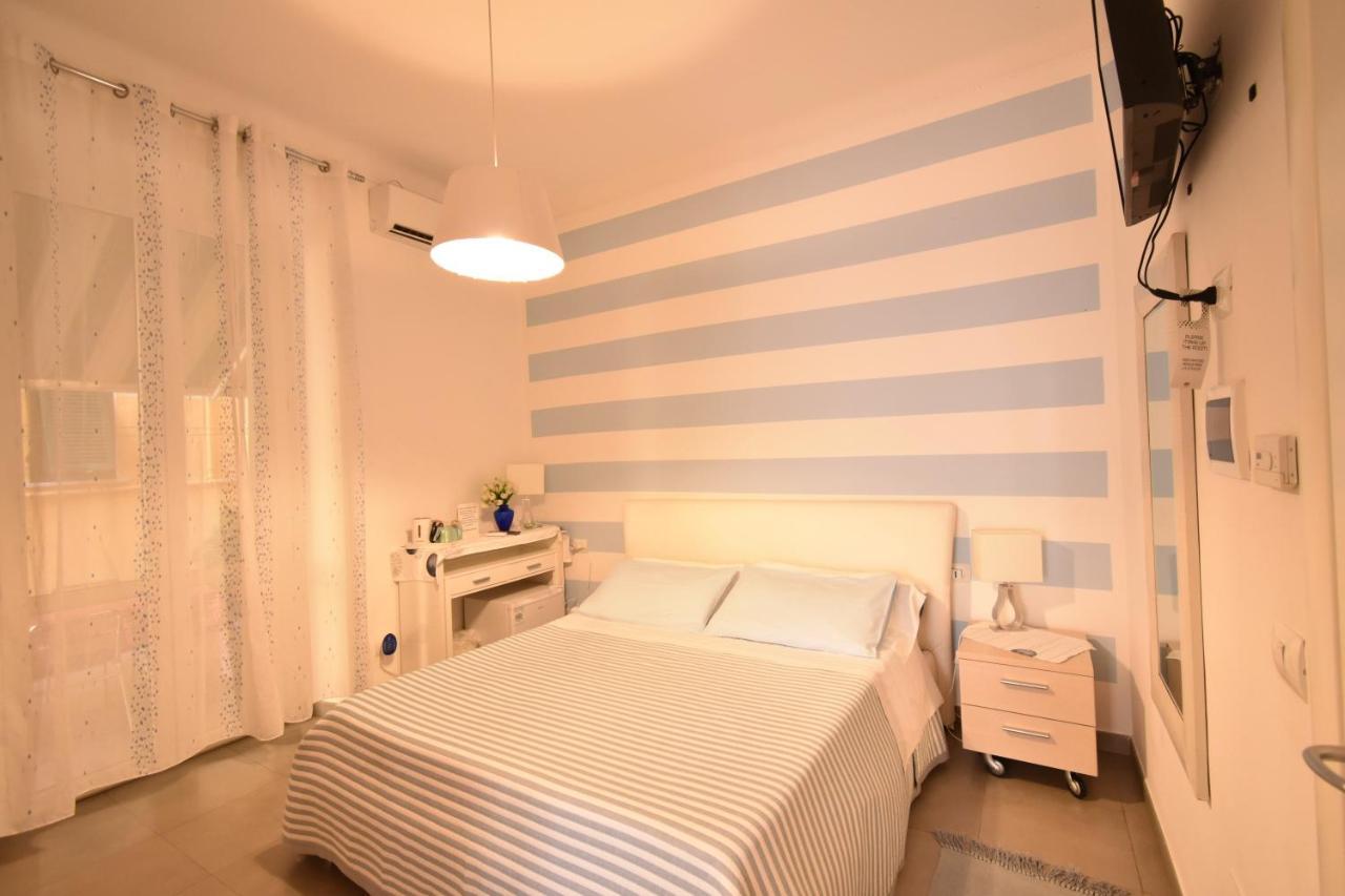 Affittacamere E Appartamenti - Rent Rooms And Apartments Le Camere Nel Corso - Adults Only 라스페치아 외부 사진