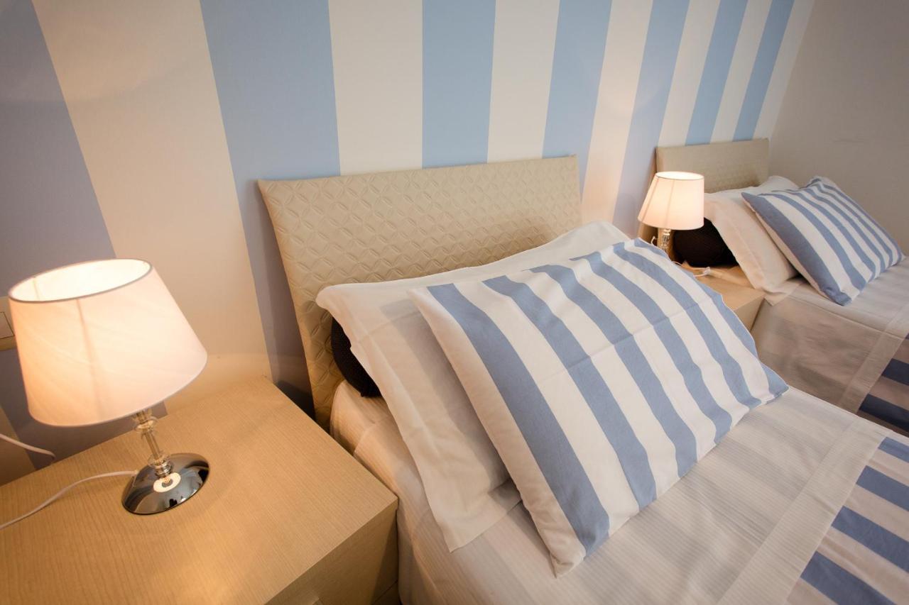 Affittacamere E Appartamenti - Rent Rooms And Apartments Le Camere Nel Corso - Adults Only 라스페치아 외부 사진
