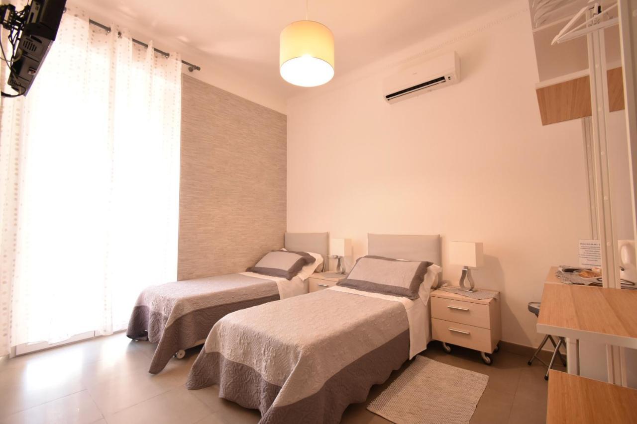 Affittacamere E Appartamenti - Rent Rooms And Apartments Le Camere Nel Corso - Adults Only 라스페치아 외부 사진