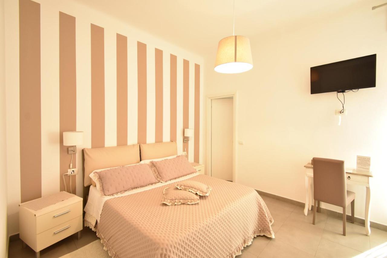 Affittacamere E Appartamenti - Rent Rooms And Apartments Le Camere Nel Corso - Adults Only 라스페치아 외부 사진