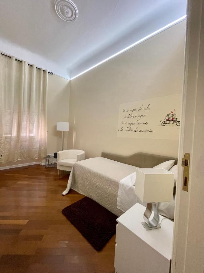 Affittacamere E Appartamenti - Rent Rooms And Apartments Le Camere Nel Corso - Adults Only 라스페치아 외부 사진