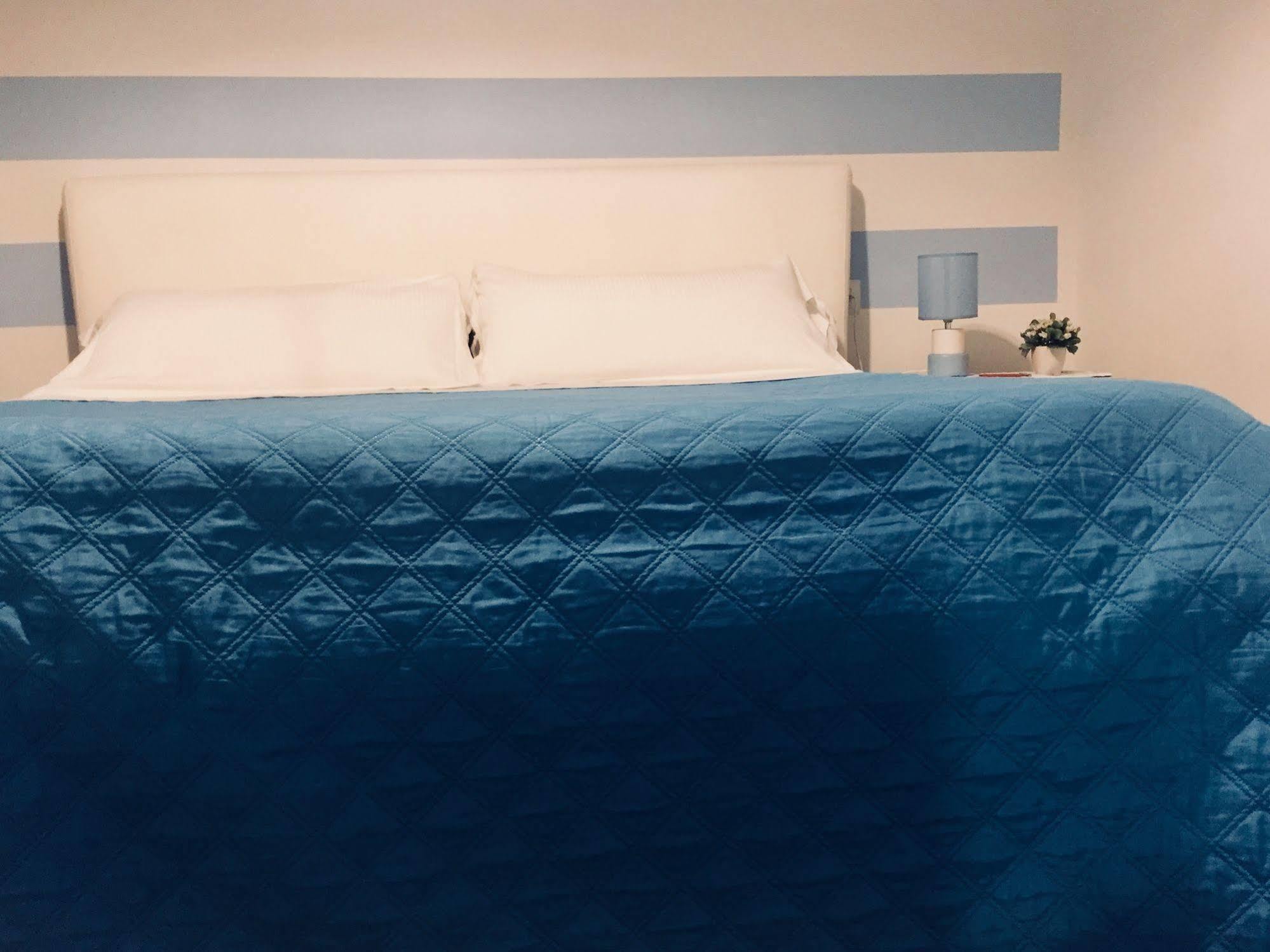 Affittacamere E Appartamenti - Rent Rooms And Apartments Le Camere Nel Corso - Adults Only 라스페치아 외부 사진